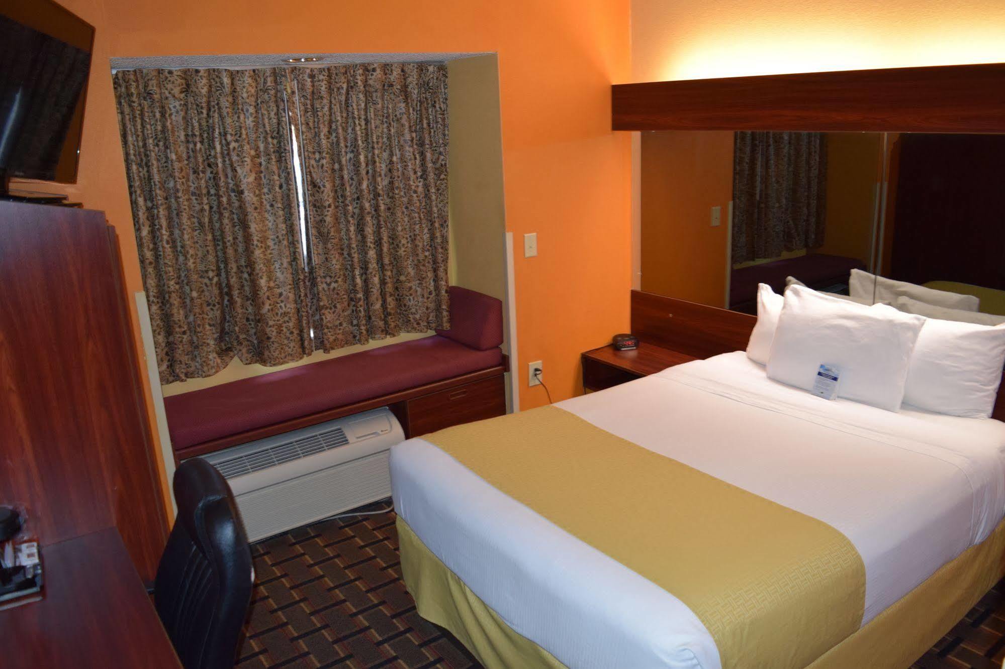 Microtel Inn & Suites By Wyndham Rock Hill/Charlotte Area Exterior foto